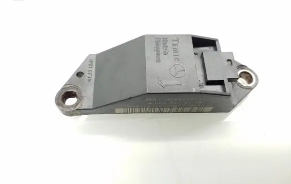 Mercedes-Benz E W211 Airbag deployment crash/impact sensor A0038204126