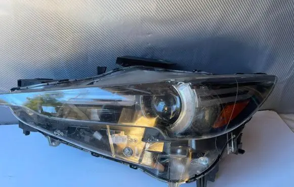 Mazda CX-5 II Headlight/headlamp
