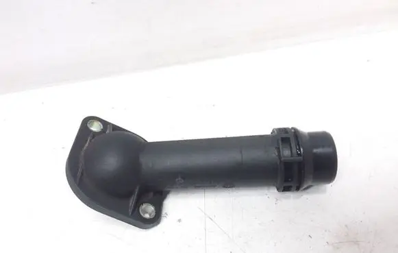Volkswagen PASSAT B5.5 Thermostat/thermostat housing 06B121121 038121121B