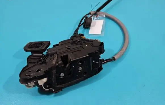 Seat Leon (5F) Front door lock 5K1837015E IMPRK1397921