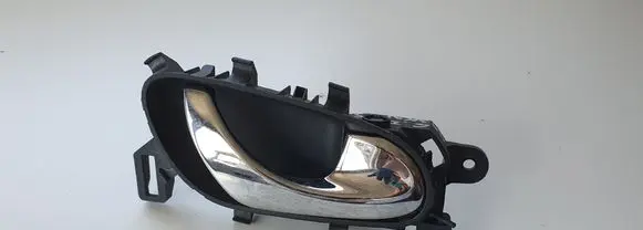 Nissan Qashqai Rear door interior handle