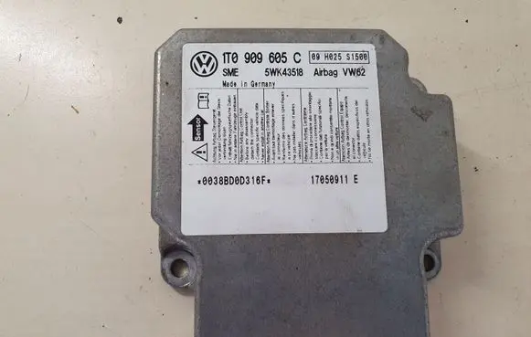 Volkswagen Touran I Airbag control unit/module 1T0909605C