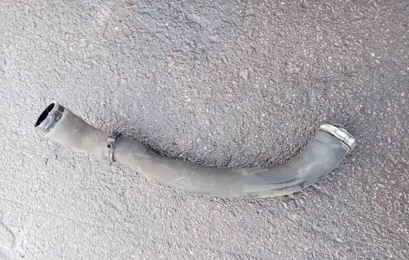 Peugeot 308 Intercooler hose/pipe 982000680