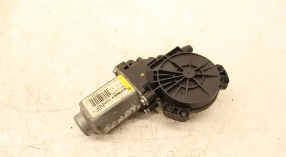 Hyundai Sonata Rear door window regulator motor 0899NF