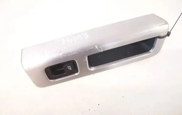 Volvo V50 Electric window control switch 8679678