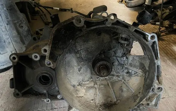 Opel Signum Manual 5 speed gearbox 13101871 GU13101871 B48161