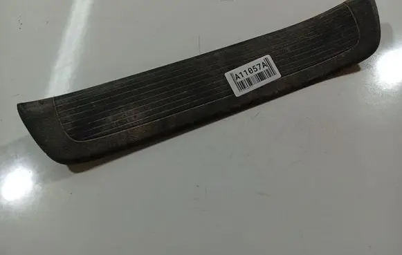 Honda FR-V Rear sill trim cover 84262SJD0030 84262-SJD-0030