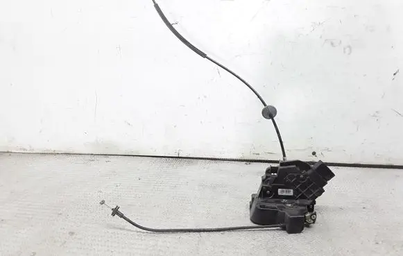 Ford Focus C-MAX Front door lock 3M5AR21812AH