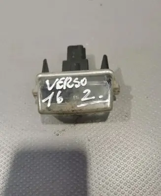 Toyota Verso Number plate light
