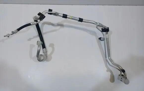 Hyundai i20 (PB PBT) Air conditioning (A/C) pipe/hose 