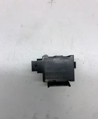 Volkswagen Golf VIII Other devices 5H0947145D