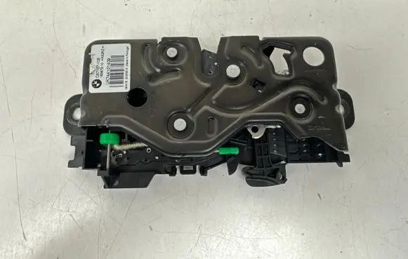 BMW 3 G20 G21 Tailgate/trunk/boot lock/catch/latch 6367210