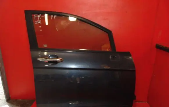 Honda FR-V Front door