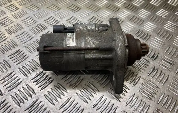 Volkswagen Golf V Starter motor 02Z911023H