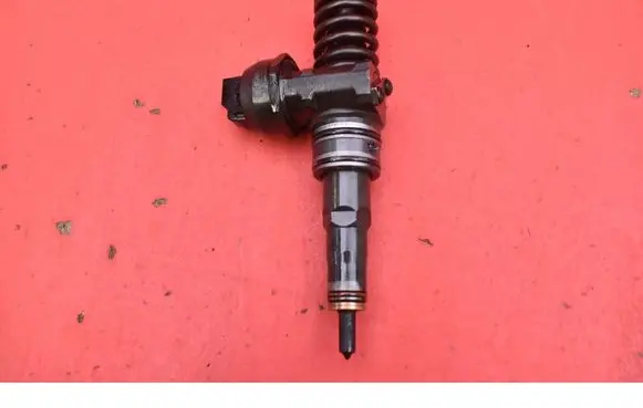 Skoda Fabia Mk1 (6Y) Fuel injector 0414720215