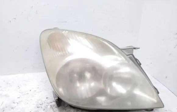Toyota Corolla Verso E121 Headlight/headlamp