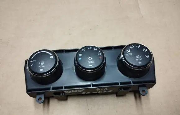 Chrysler Sebring (JS) Climate control unit P55111815AF