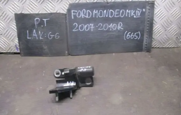 Ford Mondeo MK IV Loading door hinge set 