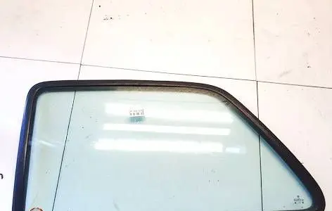 Volkswagen Golf II Rear side window dot332m2301as2