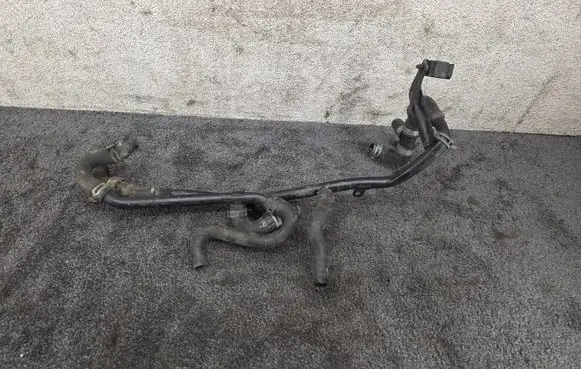 Seat Leon (5F) Engine coolant pipe/hose 04L121087 5Q0122058G 5Q0122157AH