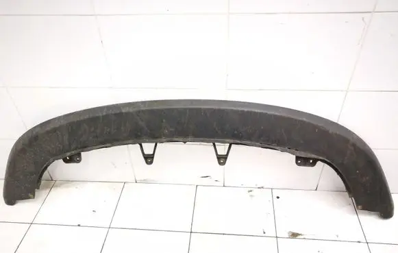 Front bumper lip