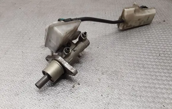 Ford Focus C-MAX Master brake cylinder 03350886401