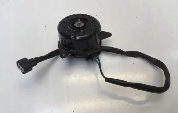 Nissan Leaf II (ZE1) Fan control module 4873NL1A