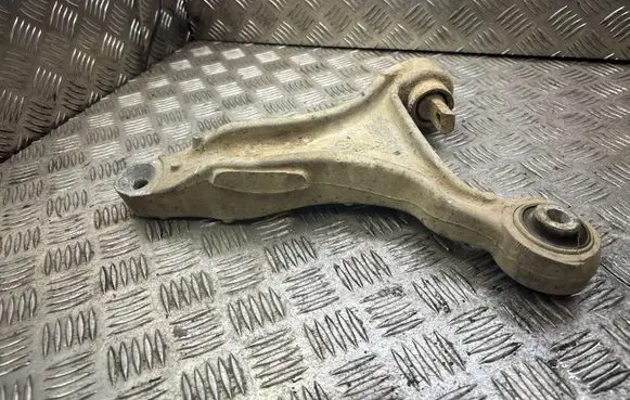 Volvo XC70 Front lower control arm/wishbone SV66200160