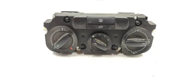 Volkswagen Touran I Climate control unit