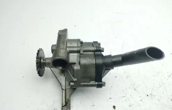 Chrysler PT Cruiser Oil pump 6641810001