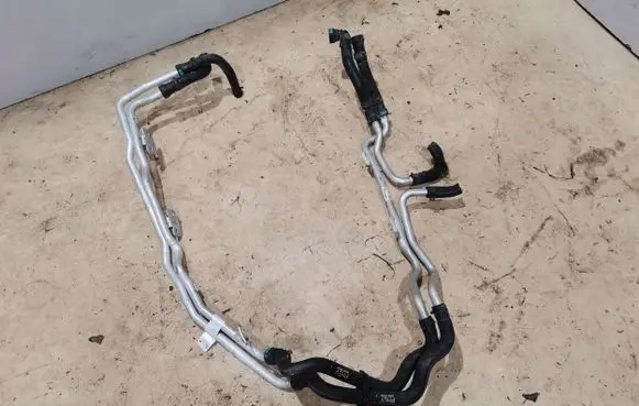Land Rover Defender Engine coolant pipe/hose L8B218K620AB