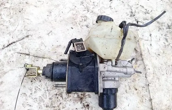 Mercedes-Benz CLS C219 Master brake cylinder a0004300312 0204024105