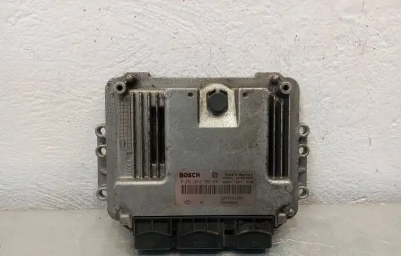 Renault Scenic II - Grand scenic II Engine control unit/module 8200391966 8200558304 0281012769