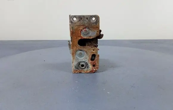 Iveco Daily 3rd gen Rear door lock 500329770