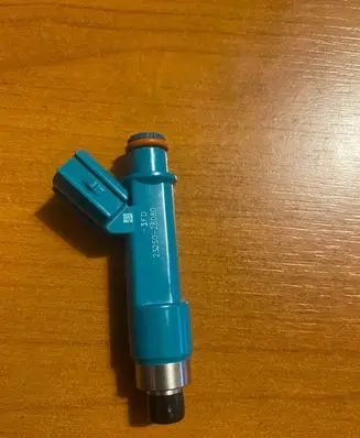 Toyota RAV 4 (XA30) Fuel injector 2325028080