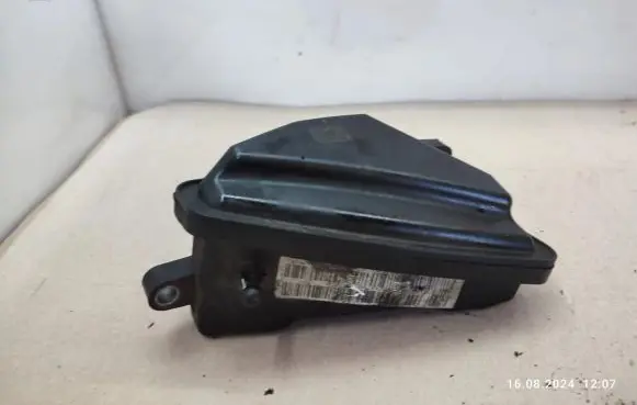 Vacuum air tank