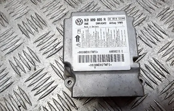 Volkswagen Golf IV Airbag control unit/module 1k0909605r
