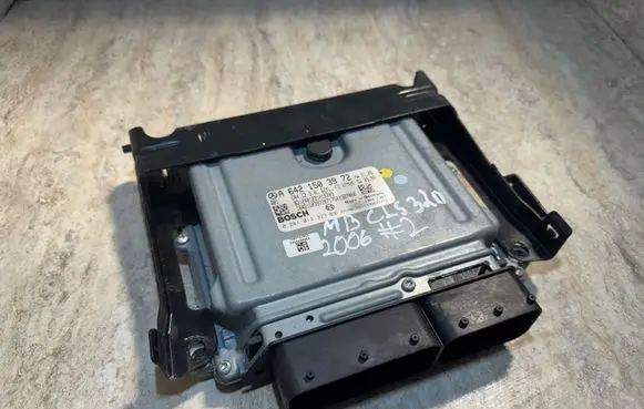 Mercedes-Benz CLS C219 Engine control unit/module A6421503972