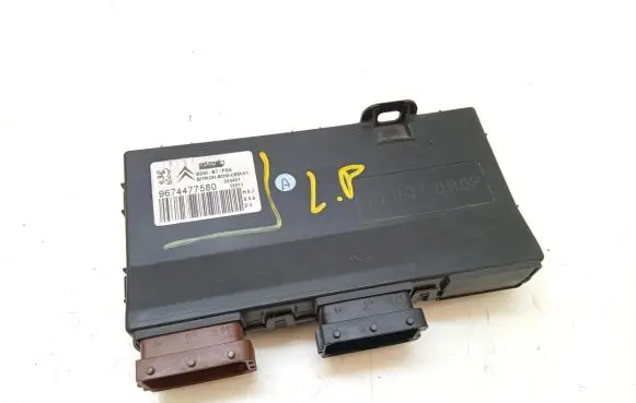 Citroen DS5 Seat control module 9674477580