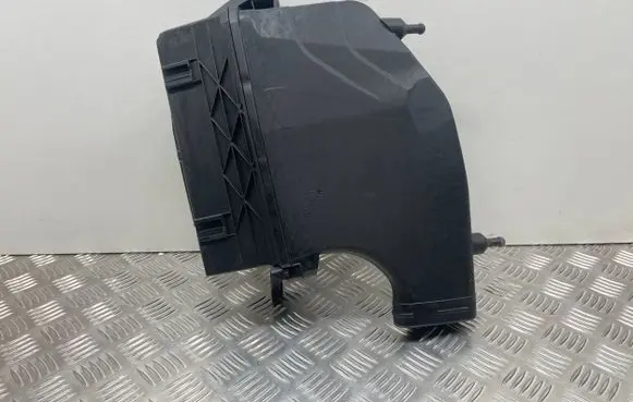 Mercedes-Benz E C207 W207 Air filter box A6420903501 A6420942304