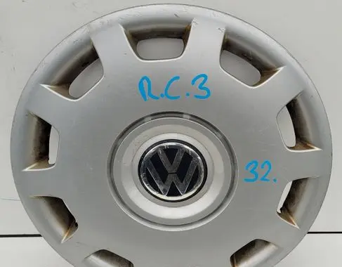 Volkswagen Golf IV Other exterior part 3B0601147D