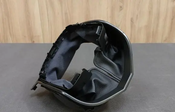 Mercedes-Benz E A207 Steering wheel column trim 2076820216 A2076820216