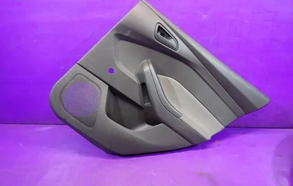 Ford Focus Door card panel trim set BM51-A27407-A