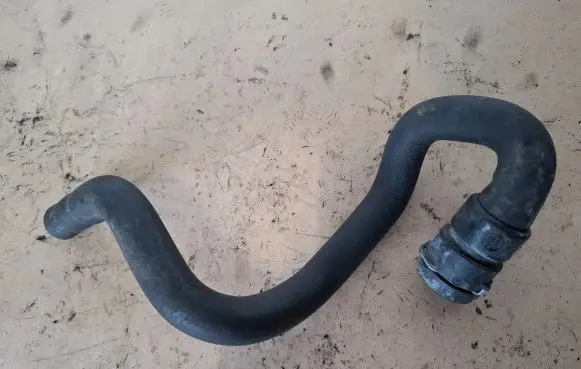 Volvo XC60 Engine coolant pipe/hose 6G918B160