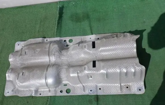 Audi Q3 8U Exhaust heat shield 8U0521441
