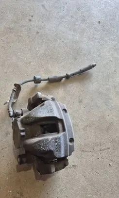 Volvo XC90 Front brake caliper 31381442