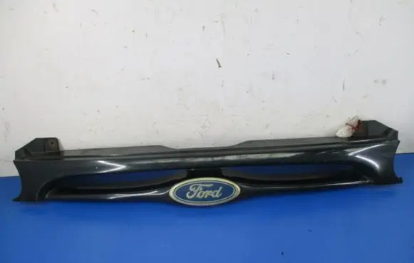 Ford Mondeo MK II Front grill 93BG8A133AFW