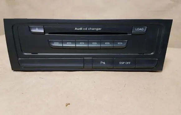 Audi A5 8T 8F Radio/CD/DVD/GPS head unit 8T2035110A