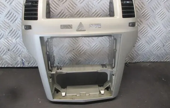 Opel Zafira B Panel trim 13162556