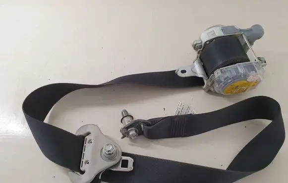 Subaru Forester SH Front seatbelt